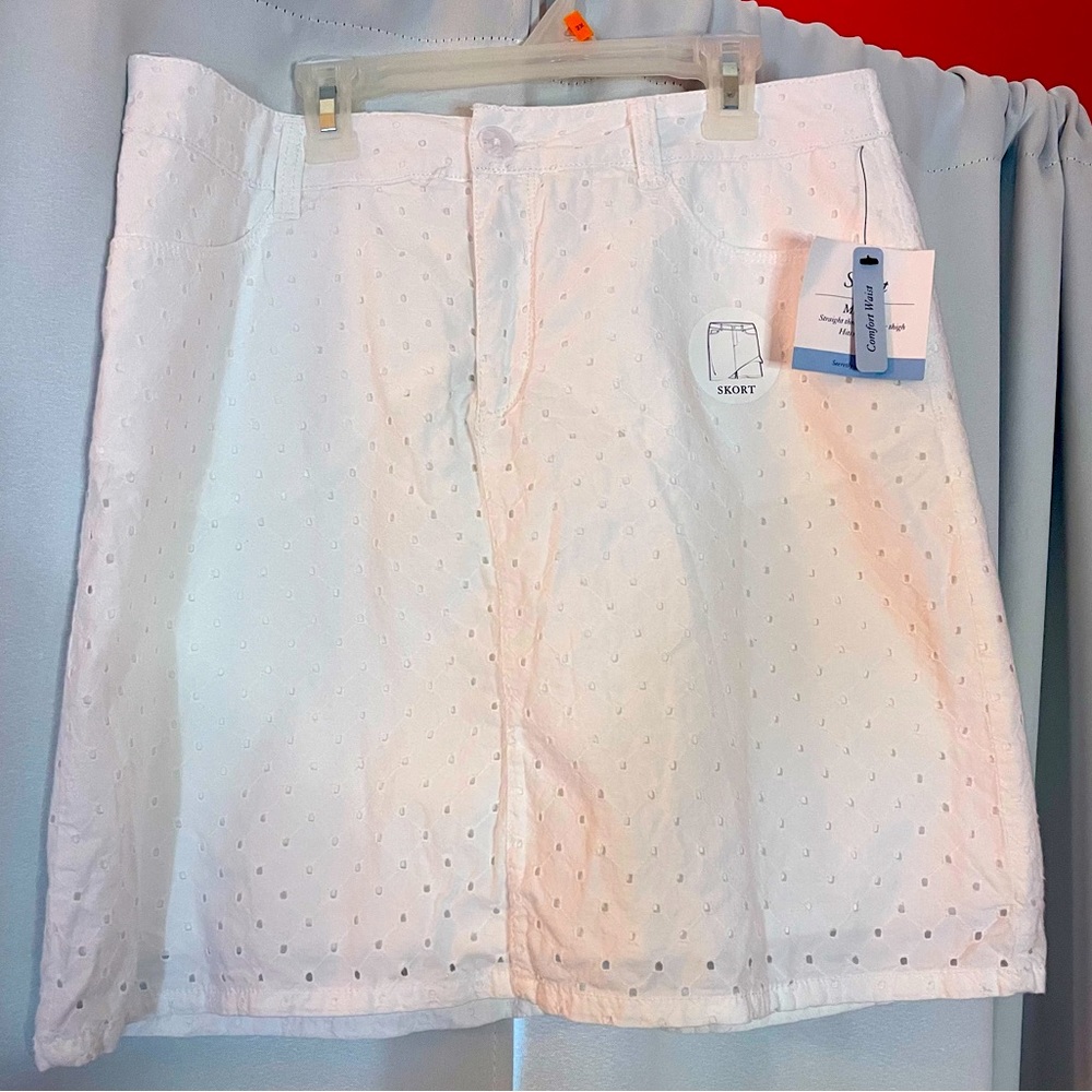 Croft & Barrow Womens White Eyelet Skort Mid Rise Comfort Waist Size 8 NEW